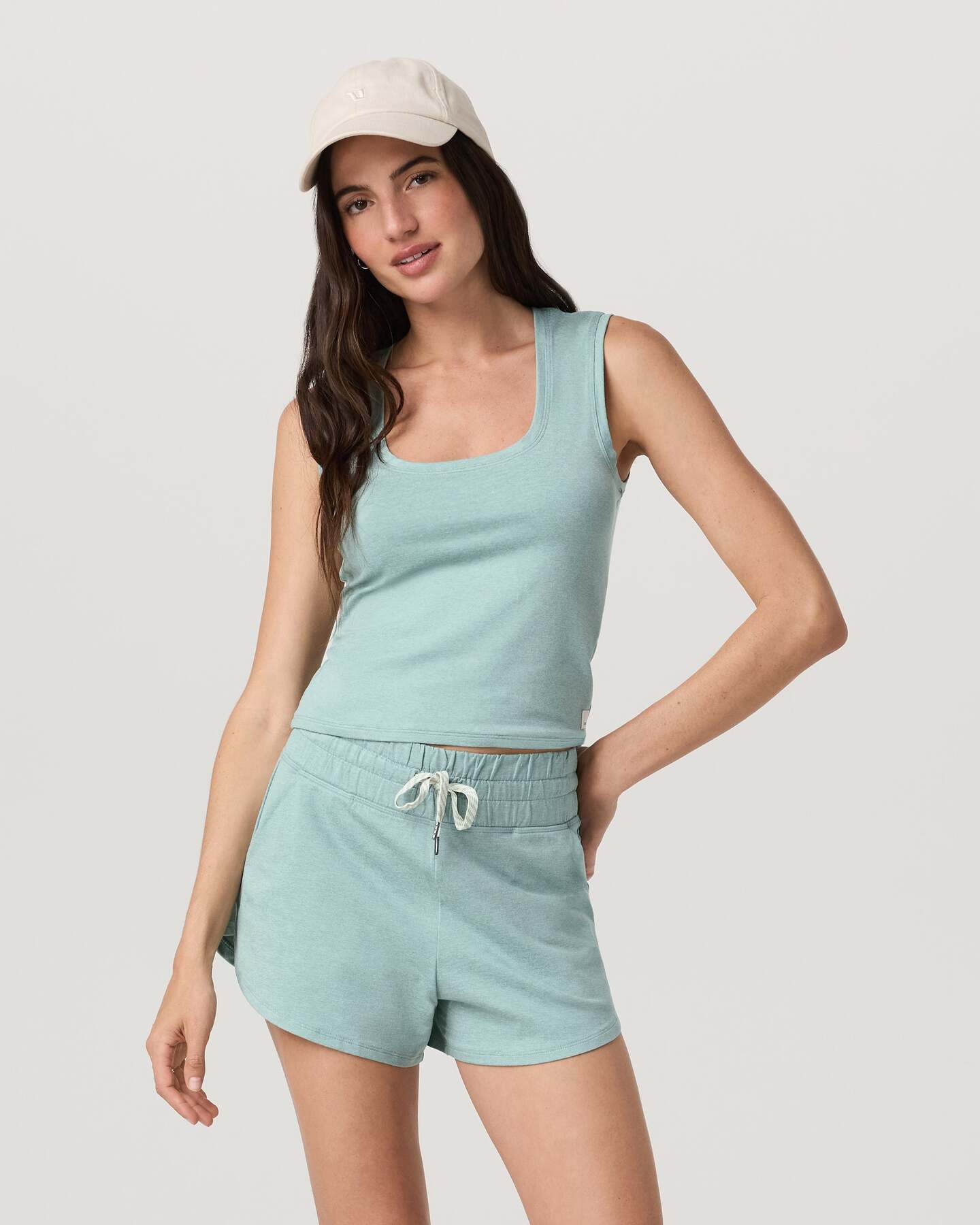 Halo Essential Scoop Tank